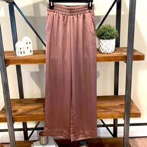 A New Day, Wide leg pant